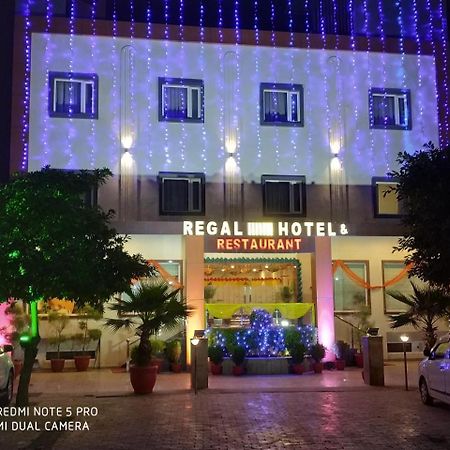 Regal Hotel And Restaurant Mathura Exterior photo